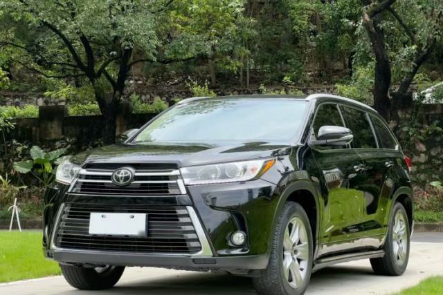 Used Toyota Highlander 2018 2.0T Four-Wheel Drive Prestige Version 7 Seats China V Emission Standard