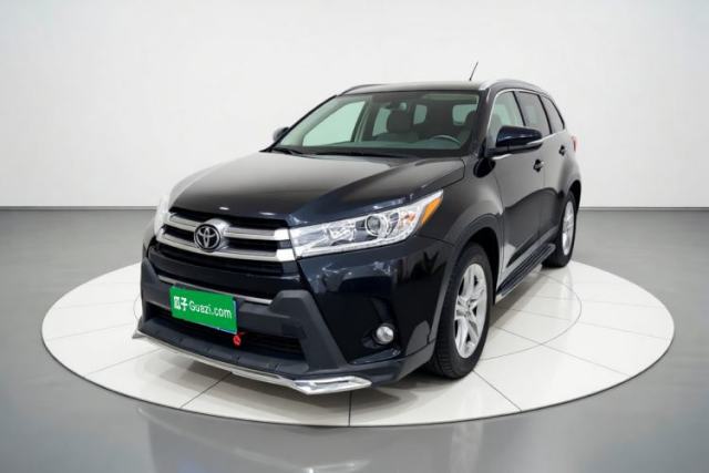Toyota Highlander 2018 2.0T Four-Wheel Drive Luxury Edition 7 Seats China V Emission Standard مستعملة