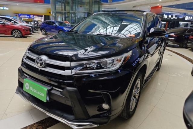 Toyota Highlander 2018 2.0T Two-Wheel Drive Elite Edition 7 Seats China VI Standard usado