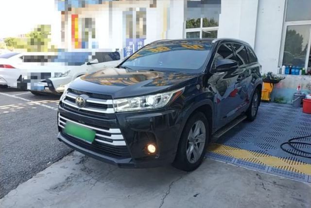 Used Toyota Highlander 2018 2.0T Four-Wheel Drive Luxury Version 7 Seats China VI Standard