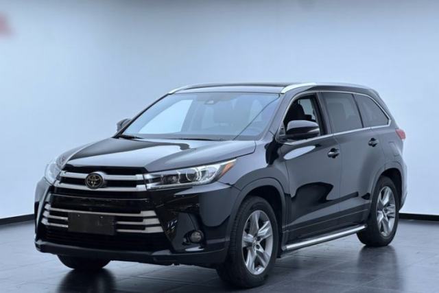 Used Toyota Highlander 2018 2.0T Four-Wheel Drive Luxury Edition 7 Seats China V Emission Standard