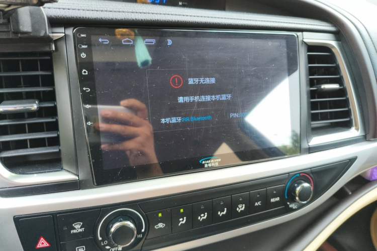 Used Toyota Highlander 2018 2.0T Four-Wheel Drive Elite Edition 7 Seats China VI Standard Audio And AC Panel