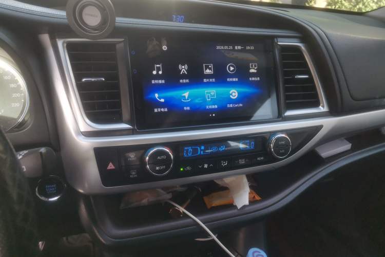 Used Toyota Highlander 2018 2.0T Four-Wheel Drive Prestige Version 7 Seats China VI Standard Audio And AC Panel
