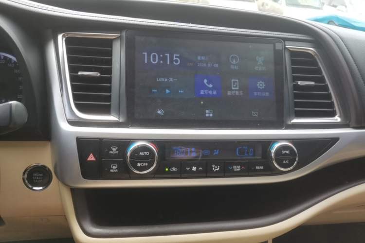 Used Toyota Highlander 2018 2.0T Four-Wheel Drive Luxury Version 7 Seats China VI Standard Audio And AC Panel