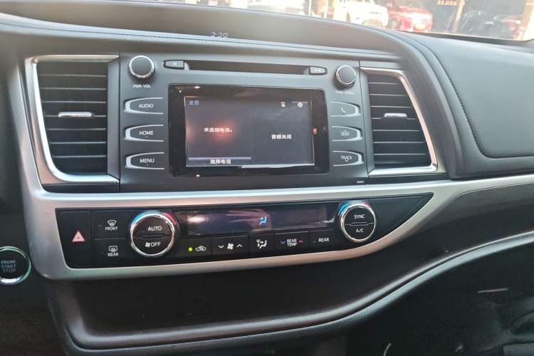 Used Toyota Highlander 2018 2.0T Four-Wheel Drive Knight Edition 7 Seats China VI Standard Audio And AC Panel