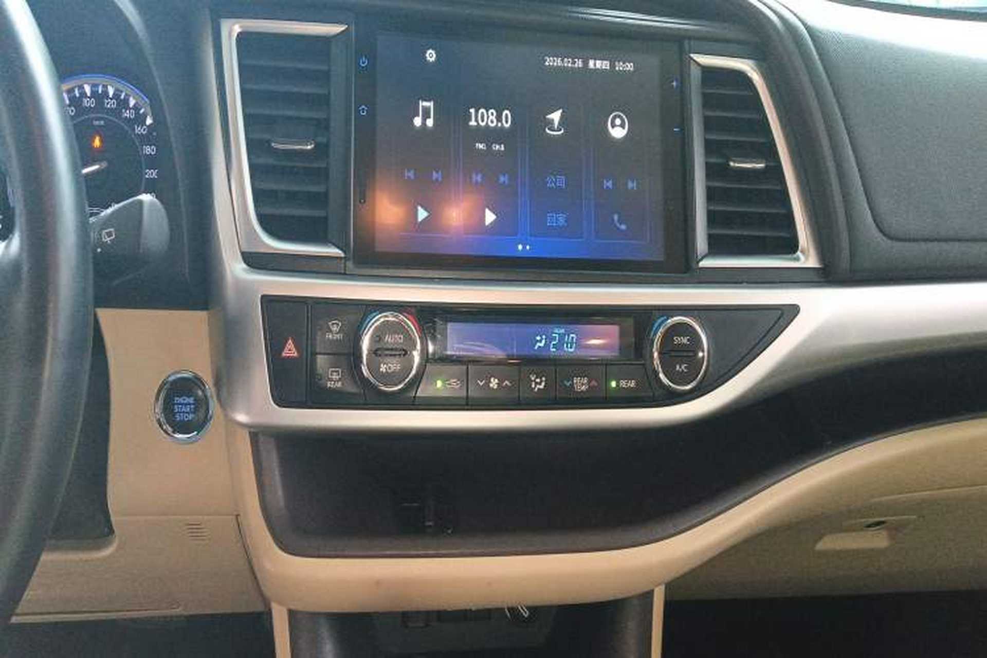 Used Toyota Highlander 2018 2.0T Four-Wheel Drive Prestige Version 7 Seats China VI Standard Audio And AC Panel