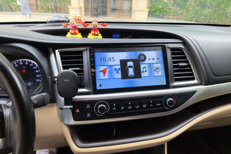 Used Toyota Highlander 2018 2.0T Two-Wheel Drive Elite Edition 5 Seats Emission Standard China V Audio And AC Panel