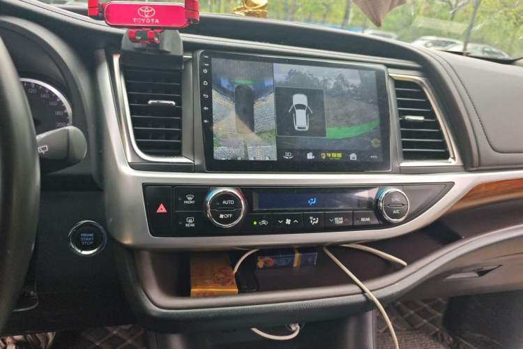 Used Toyota Highlander 2018 2.0T Four-Wheel Drive Prestige Version 7 Seats China V Emission Standard Audio And AC Panel