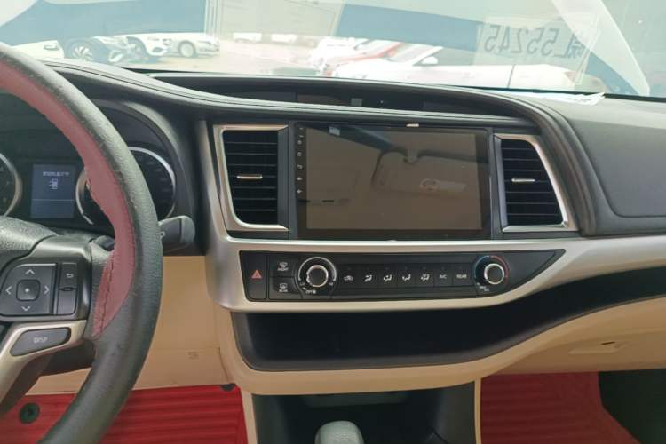 Used Toyota Highlander 2018 2.0T Two-Wheel Drive Elite Edition 7 Seats Emission Standard China V Audio And AC Panel