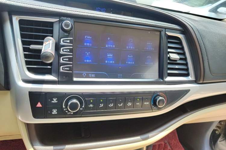 Used Toyota Highlander 2018 2.0T Four-Wheel Drive Elite Edition 7 Seats China VI Standard Audio And AC Panel