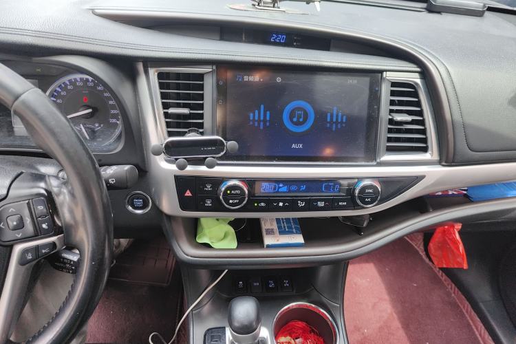 Used Toyota Highlander 2018 2.0T Four-Wheel Drive Prestige Version 7 Seats China V Emission Standard Audio And AC Panel