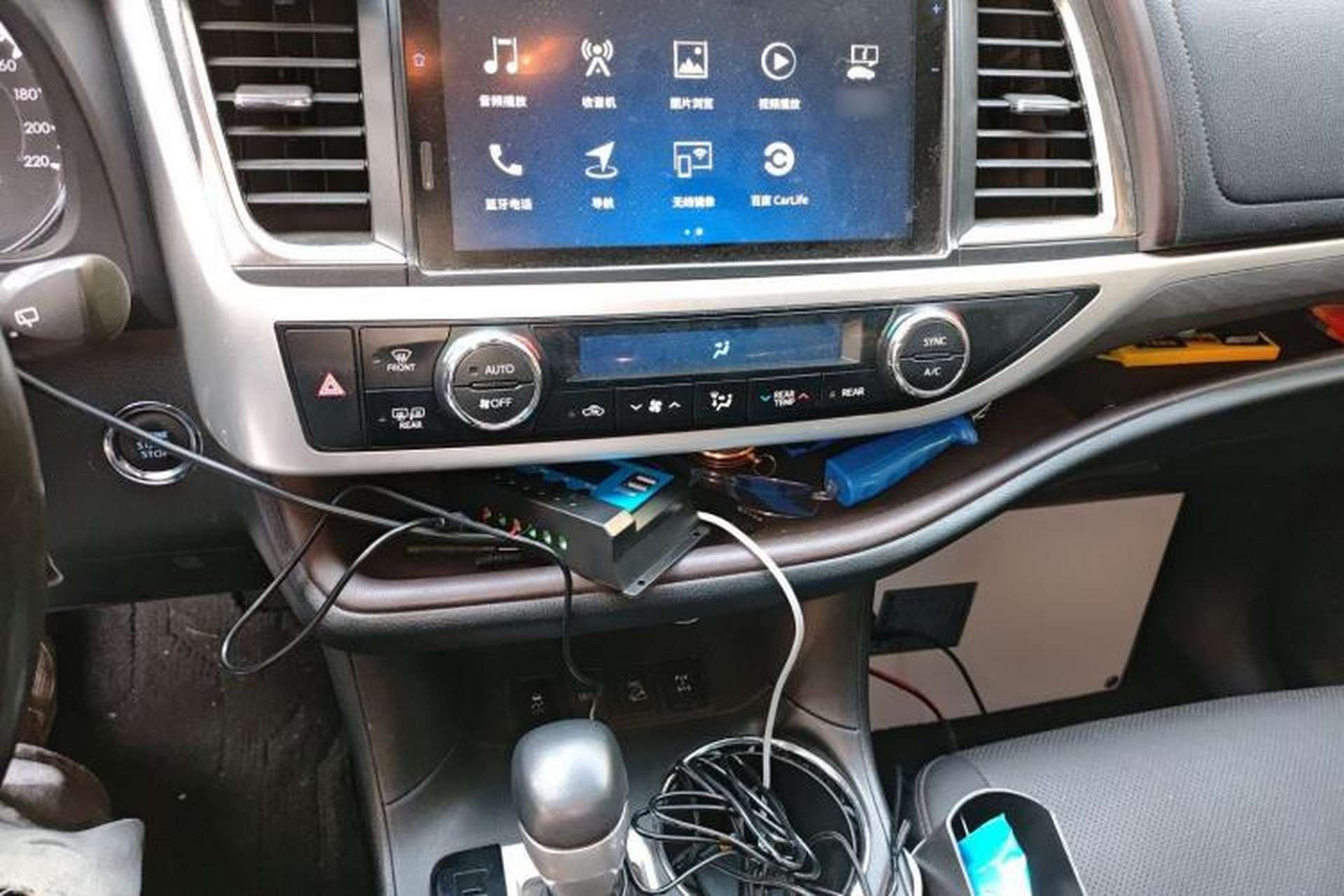 Used Toyota Highlander 2018 2.0T Four-Wheel Drive Ultimate Edition 7-Seater Emission Standard China V Audio And AC Panel