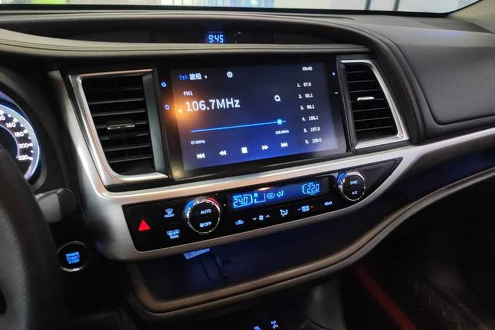 Used Toyota Highlander 2018 2.0T Four-Wheel Drive Supreme Edition 7-Seater China VI Audio And AC Panel