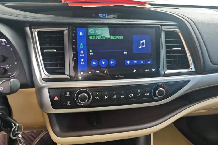 Used Toyota Highlander 2018 2.0T Four-Wheel Drive Elite Edition 7 Seats China V Standard Audio And AC Panel
