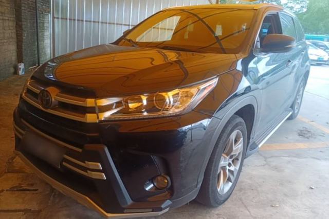 Used Toyota Highlander 2018 2.0T Four-Wheel Drive Luxury Version 7 Seats China VI Standard