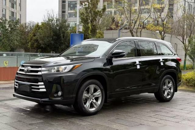 Used Toyota Highlander 2018 2.0T Four-Wheel Drive Luxury Version 7 Seats China VI Standard