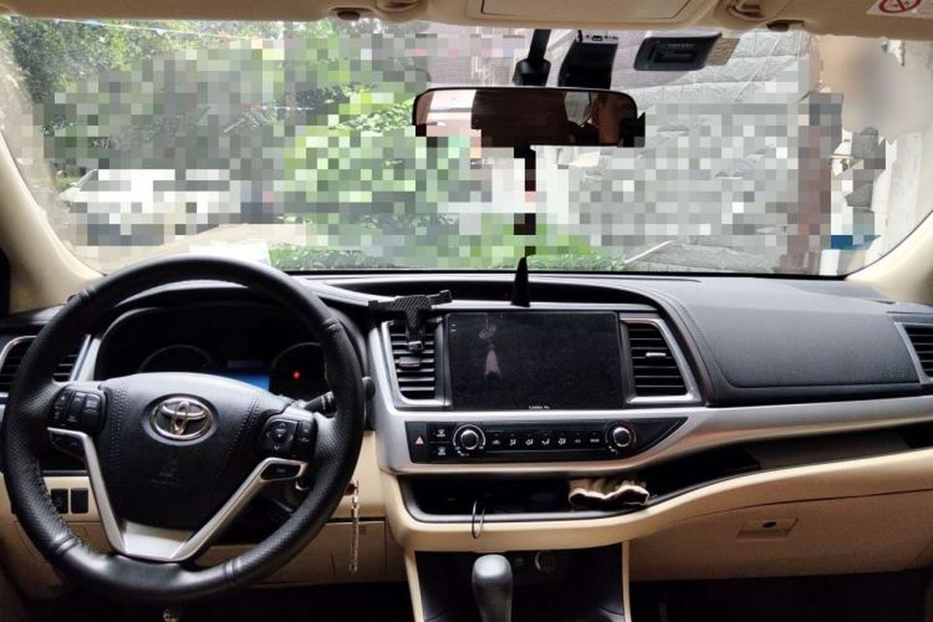 Used Toyota Highlander 2018 2.0T Four-Wheel Drive Elite Edition 7 Seats China VI Standard Center Console