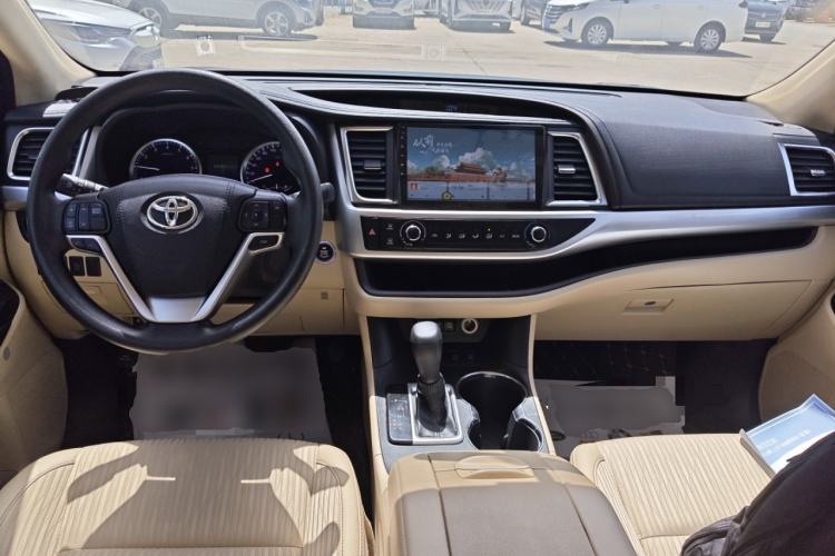 Used Toyota Highlander 2018 2.0T Four-Wheel Drive Elite Edition 7 Seats China V Standard Center Console