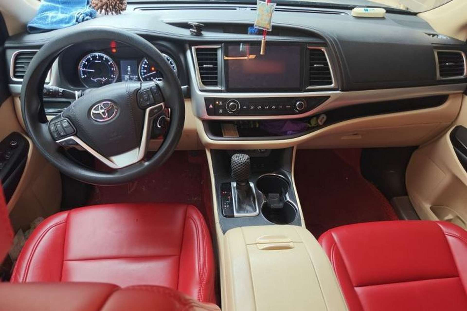 Used Toyota Highlander 2018 2.0T Four-Wheel Drive Elite Edition 7 Seats China VI Standard Center Console