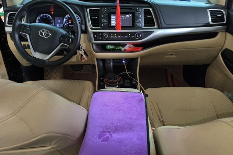 Used Toyota Highlander 2018 2.0T Four-Wheel Drive Elite Edition 7 Seats China VI Standard Center Console