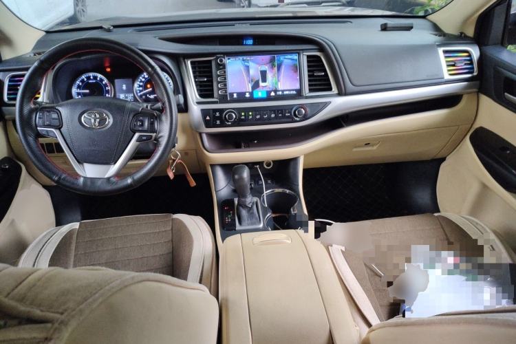Used Toyota Highlander 2018 2.0T Four-Wheel Drive Elite Edition 7 Seats China VI Standard Center Console