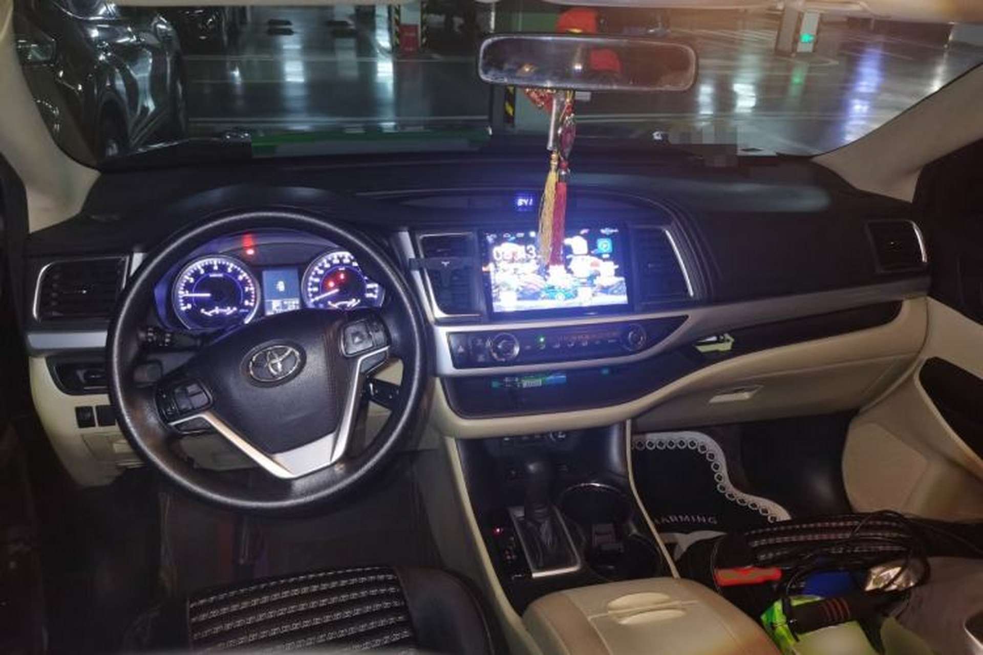 Used Toyota Highlander 2018 2.0T Four-Wheel Drive Elite Edition 7 Seats China V Standard Center Console