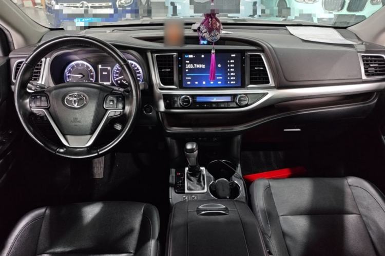 Used Toyota Highlander 2018 2.0T Four-Wheel Drive Prestige Version 7 Seats China VI Standard Center Console