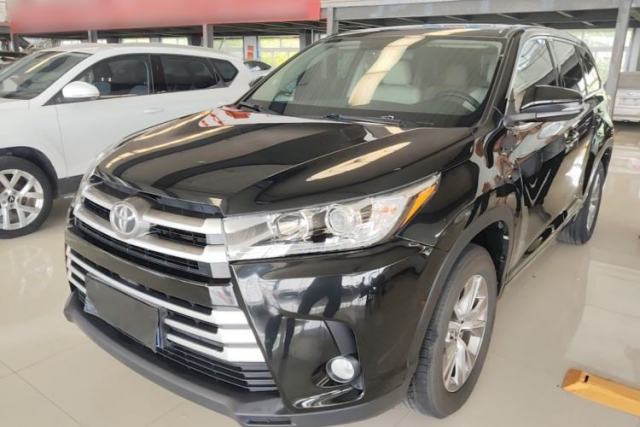 Used Toyota Highlander 2018 2.0T Two-Wheel Drive Elite Version 5 Seats China VI Standard