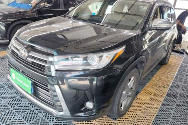 Used Toyota Highlander 2018 2.0T Two-Wheel Drive Prestige Version 7 Seats China V Emission Standard