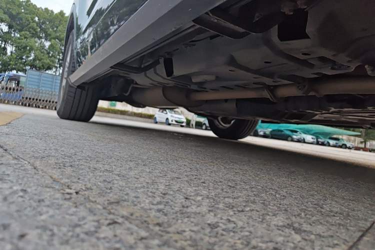 Used Toyota Highlander 2018 2.0T Two-Wheel Drive Prestige Version 7 Seats China V Emission Standard Chassis Front Right