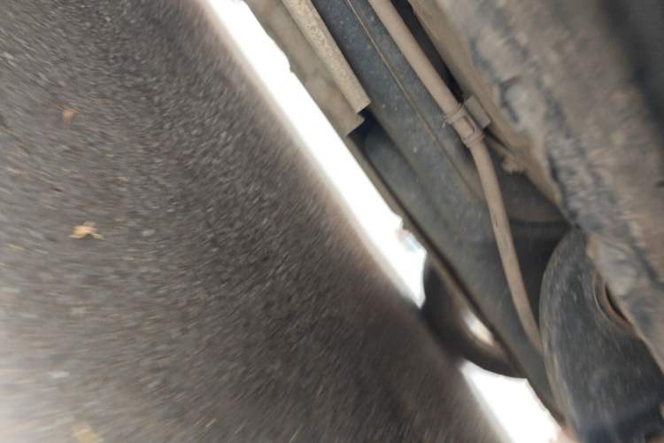 Used Toyota Highlander 2018 2.0T Four-Wheel Drive Prestige Version 7 Seats China V Emission Standard Chassis Rear Left
