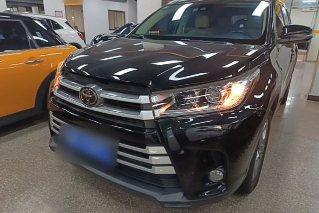 Used Toyota Highlander 2018 2.0T Four-Wheel Drive Luxury Version 7 Seats China VI Standard