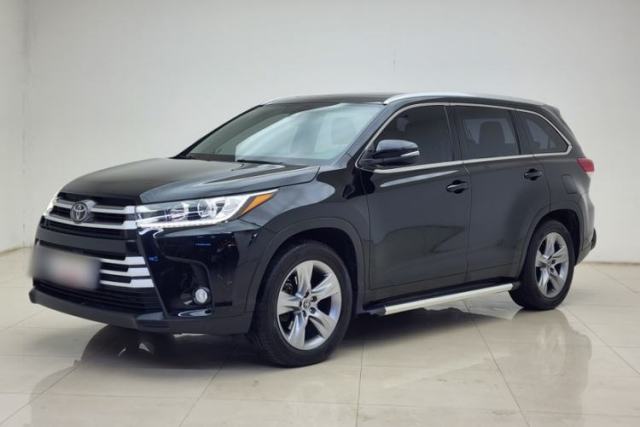 Used Toyota Highlander 2018 2.0T Four-Wheel Drive Luxury Version 7 Seats China VI Standard