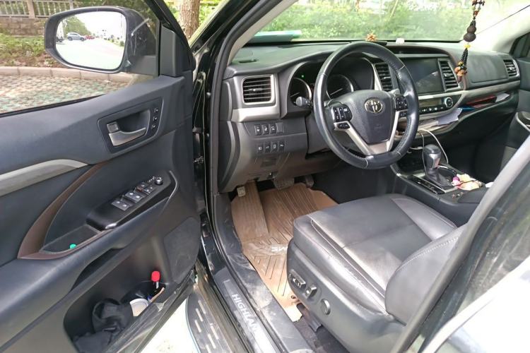 Used Toyota Highlander 2018 2.0T Four-Wheel Drive Ultimate Edition 7-Seater Emission Standard China V Driver Seat