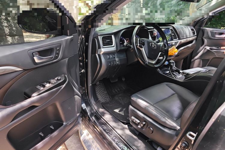 Used Toyota Highlander 2018 2.0T Four-Wheel Drive Supreme Edition 7-Seater China VI Driver Seat