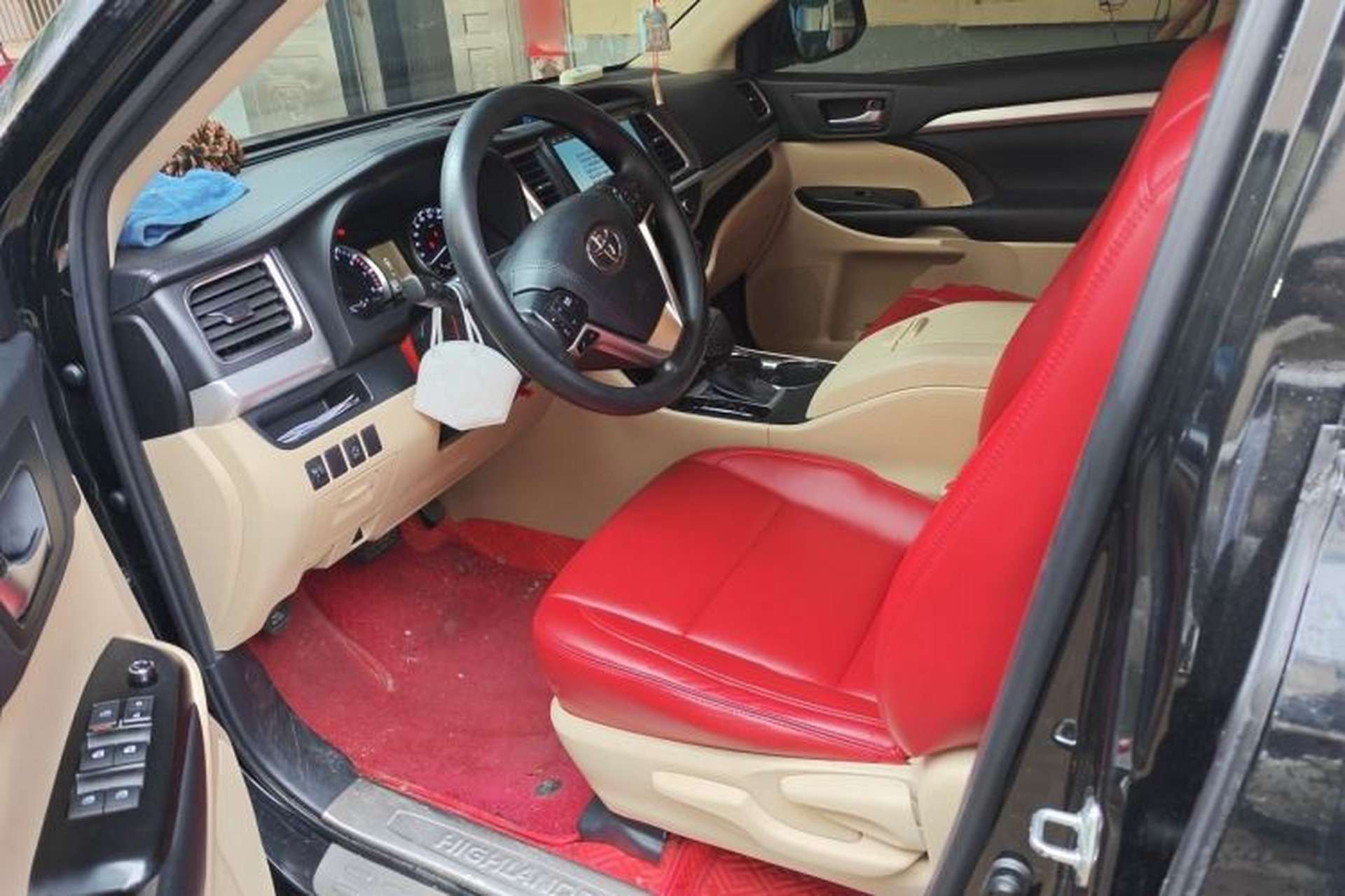 Used Toyota Highlander 2018 2.0T Four-Wheel Drive Elite Edition 7 Seats China VI Standard Driver Seat