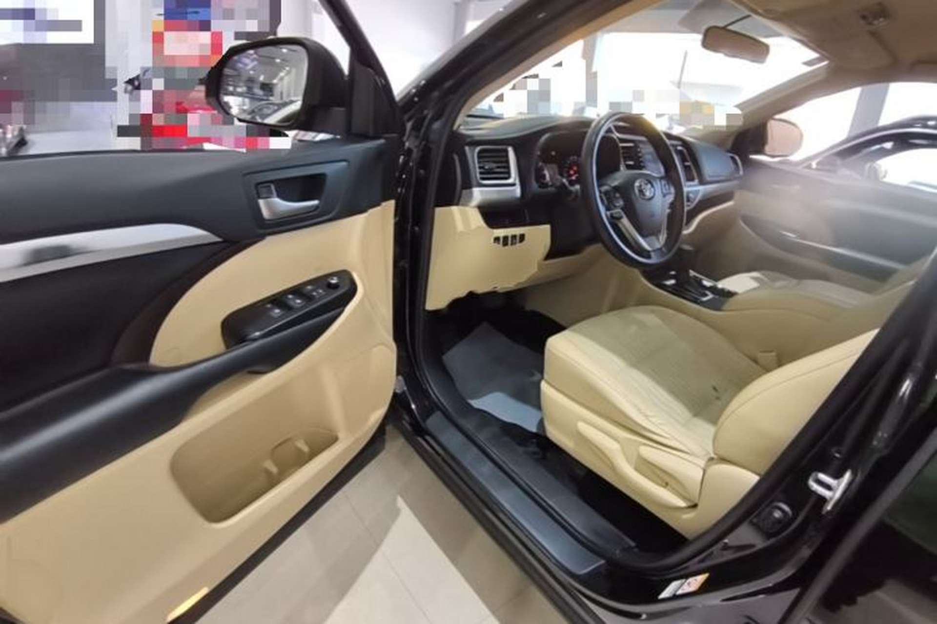 Used Toyota Highlander 2018 2.0T Two-Wheel Drive Elite Edition 7 Seats China VI Standard Driver Seat