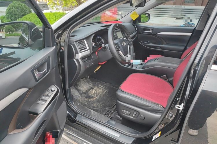 Used Toyota Highlander 2018 2.0T Four-Wheel Drive Luxury Version 7 Seats China VI Standard Driver Seat