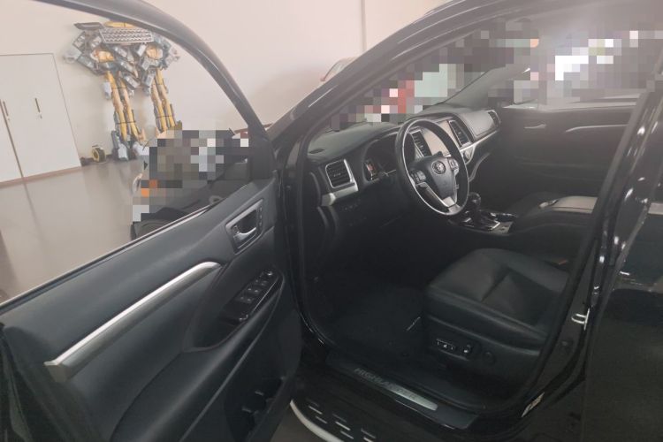 Used Toyota Highlander 2018 2.0T Four-Wheel Drive Supreme Edition 7-Seater China VI Driver Seat