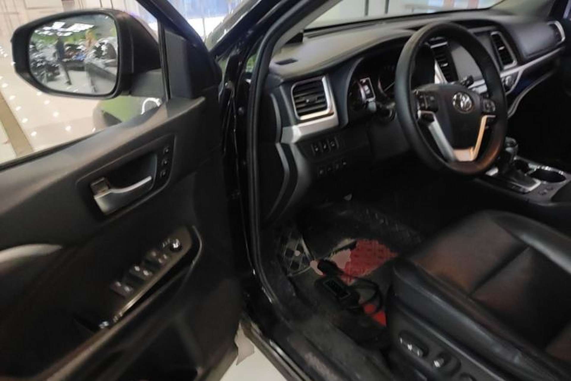 Used Toyota Highlander 2018 2.0T Four-Wheel Drive Supreme Edition 7-Seater China VI Driver Seat