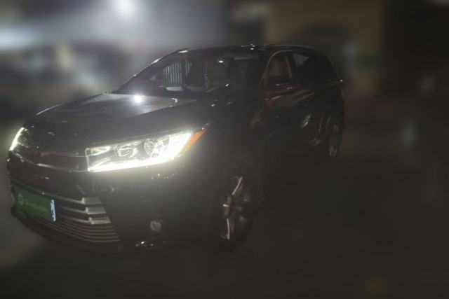 Toyota Highlander 2018 2.0T Four-Wheel Drive Ultimate Edition 7-Seater Emission Standard China V с пробегом