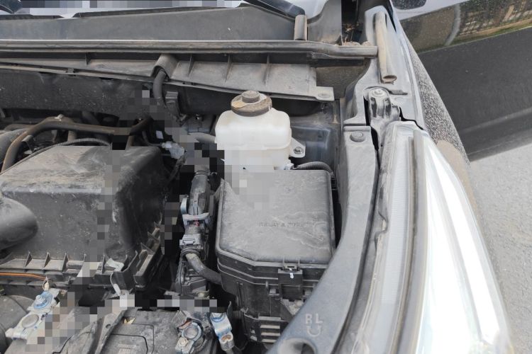 Used Toyota Highlander  Engine Bay Left
