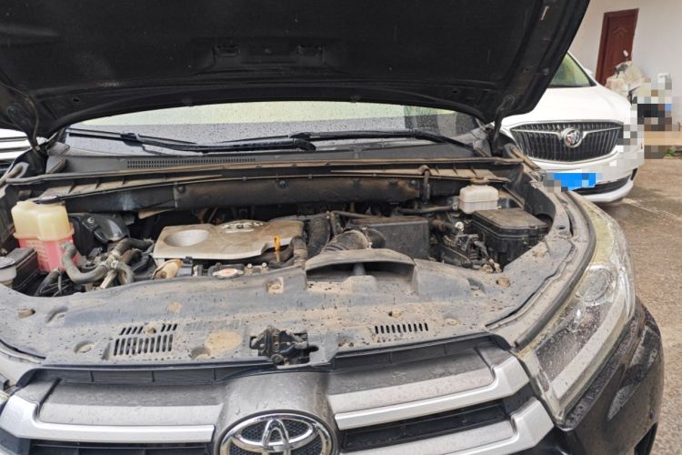 Used Toyota Highlander 2018 2.0T Four-Wheel Drive Elite Edition 7 Seats China VI Standard Engine Bay Left