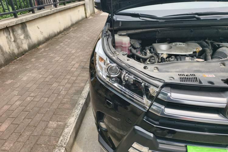 Used Toyota Highlander 2018 2.0T Four-Wheel Drive Supreme Edition 7-Seater China VI Engine Bay Right