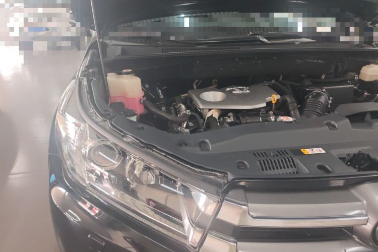 Used Toyota Highlander 2018 2.0T Four-Wheel Drive Supreme Edition 7-Seater China VI Engine Bay Right