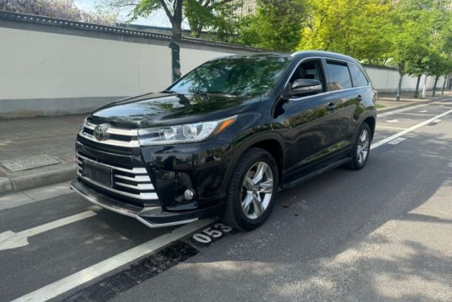 Używany Toyota Highlander 2018 2.0T Four-Wheel Drive Luxury Version 7 Seats China VI Standard
