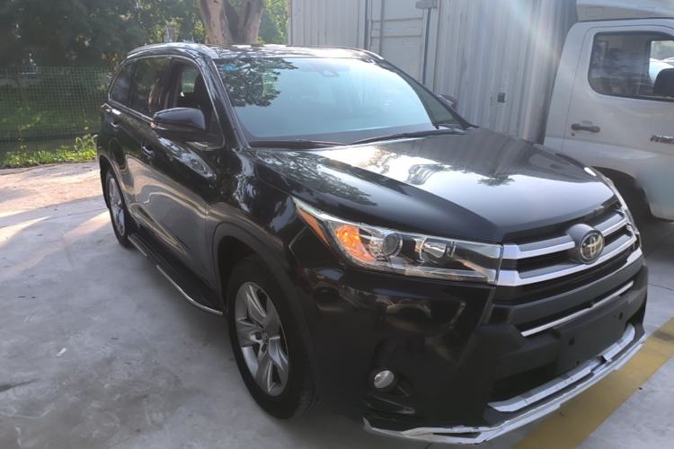 Used Toyota Highlander 2018 2.0T Four-Wheel Drive Luxury Version 7 Seats China VI Standard Exterior 1