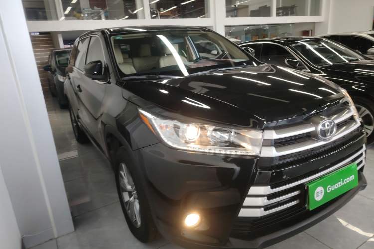 Used Toyota Highlander 2018 2.0T Two-Wheel Drive Elite Version 5 Seats China VI Standard Exterior 1