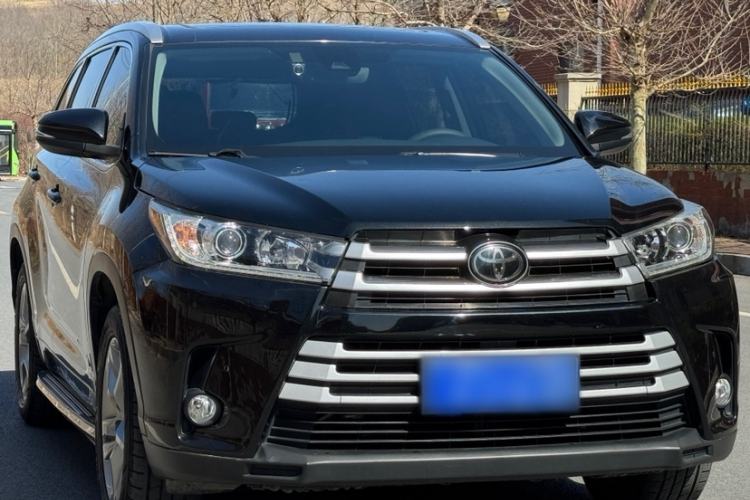 Used Toyota Highlander 2018 2.0T Four-Wheel Drive Luxury Edition 7 Seats China V Emission Standard Exterior 1