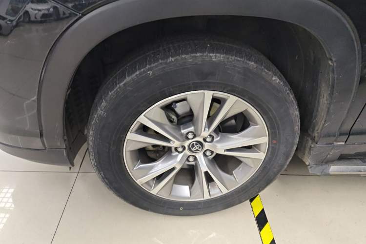 Used Toyota Highlander 2018 2.0T Four-Wheel Drive Elite Edition 7 Seats China V Standard Exterior 1